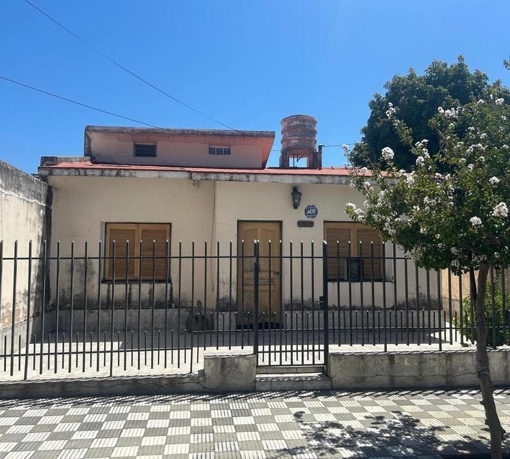 3-BEDROOM HOUSE FOR SALE AT HÉCTOR PANIZA 2900 - RUTA 20 AREA