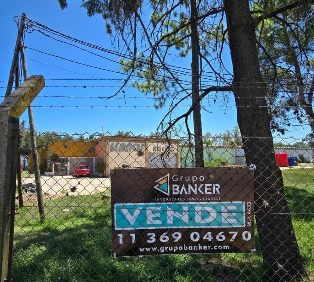 Warehouse and Commercial Office for Sale in the Villa Allende Industrial Park