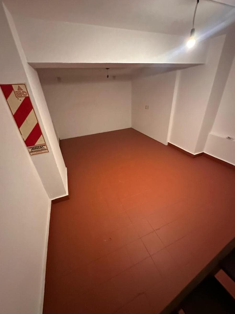 114 m² Office/Clinic on the Ground Floor with a Separate Entrance