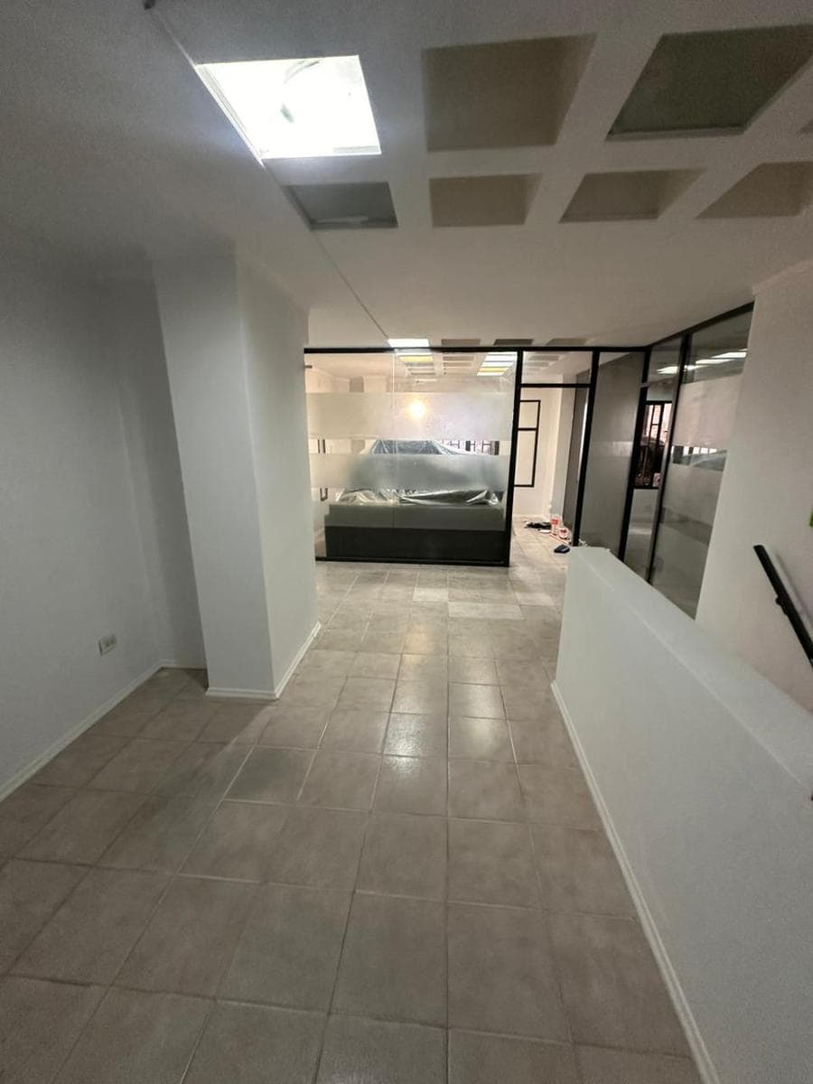 114 m² Office/Clinic on the Ground Floor with a Separate Entrance