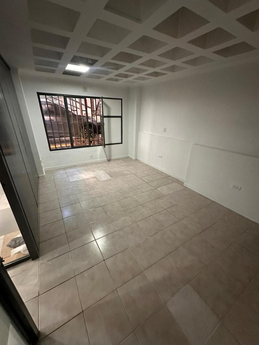 114 m² Office/Clinic on the Ground Floor with a Separate Entrance