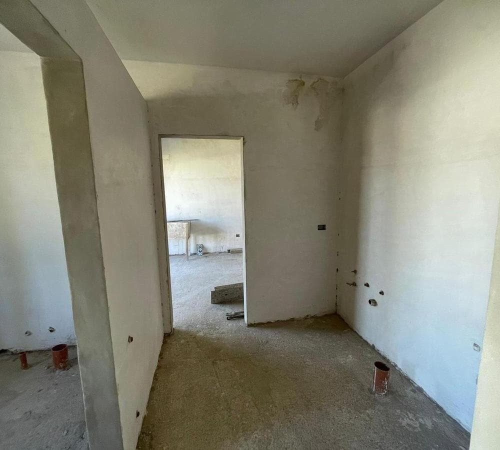 House for sale under construction, Cerro de las Rosas