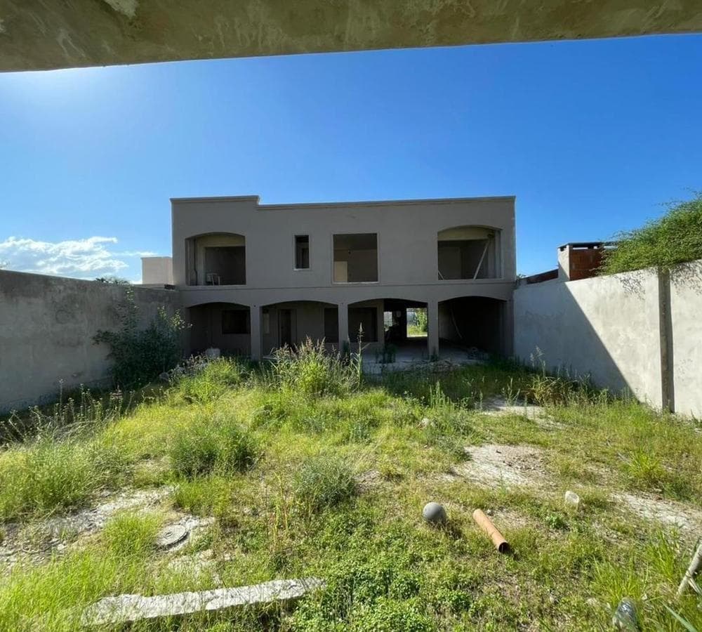 House for sale under construction, Cerro de las Rosas