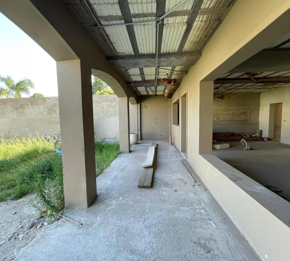 House for sale under construction, Cerro de las Rosas