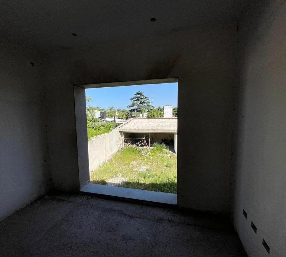 House for sale under construction, Cerro de las Rosas