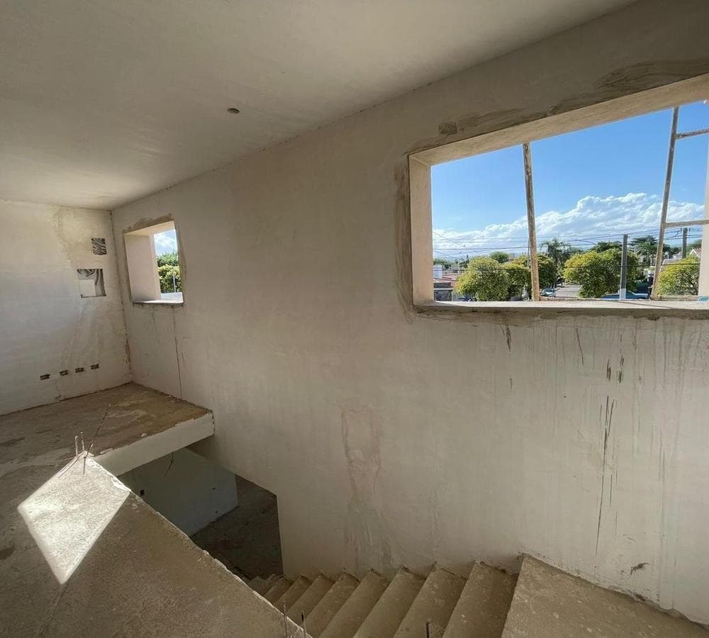 House for sale under construction, Cerro de las Rosas