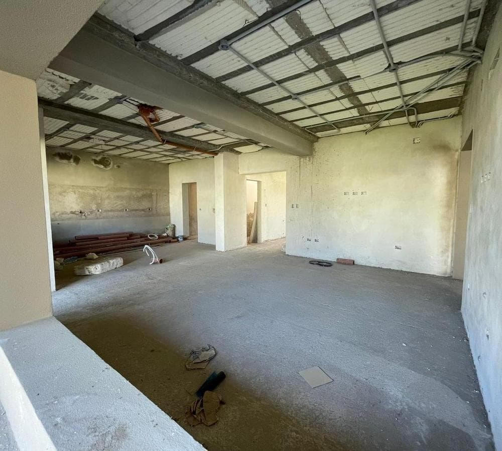 House for sale under construction, Cerro de las Rosas
