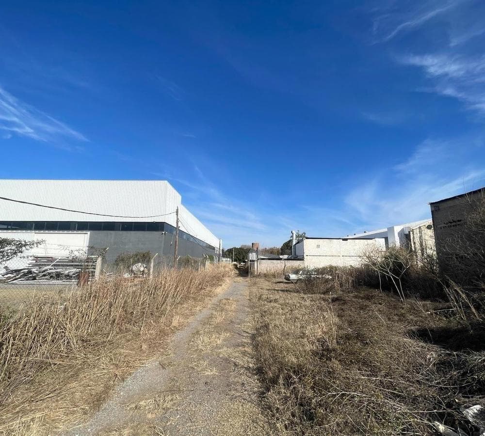 WAREHOUSE + LAND 5,573 m – INDUSTRIAL ZONE – PATRÓN IV B
