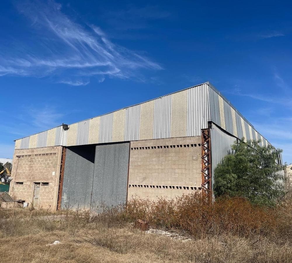 WAREHOUSE + LAND 5,573 m – INDUSTRIAL ZONE – PATRÓN IV B