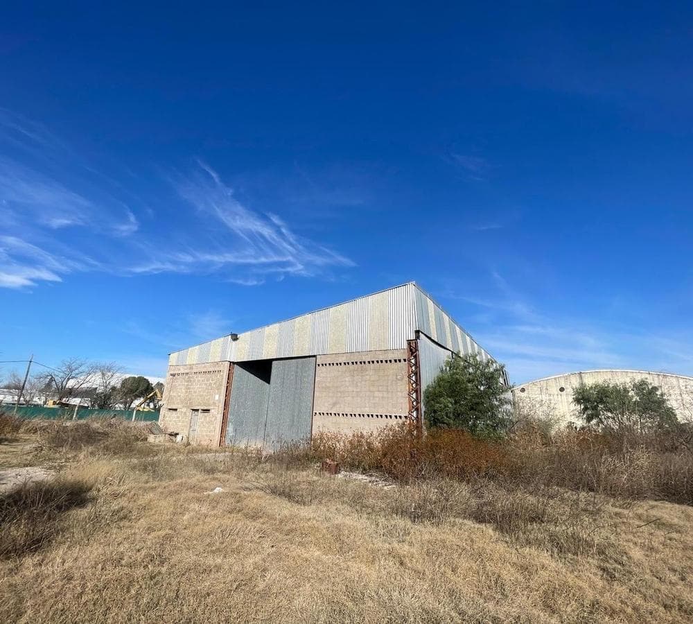 WAREHOUSE + LAND 5,573 m – INDUSTRIAL ZONE – PATRÓN IV B