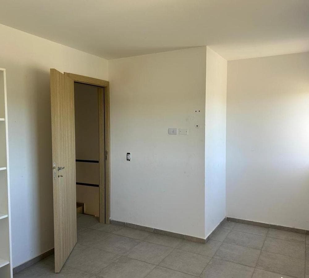 2-Bedroom, 2-Bathroom Duplex in a Nearby Valley - Neighborhood with Security