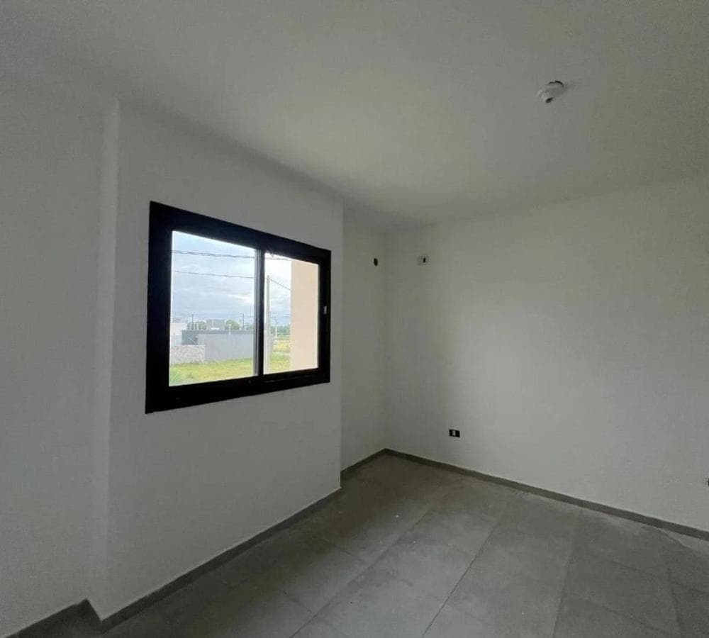 2-Bedroom, 2-Bathroom Duplex in a Nearby Valley - Neighborhood with Security