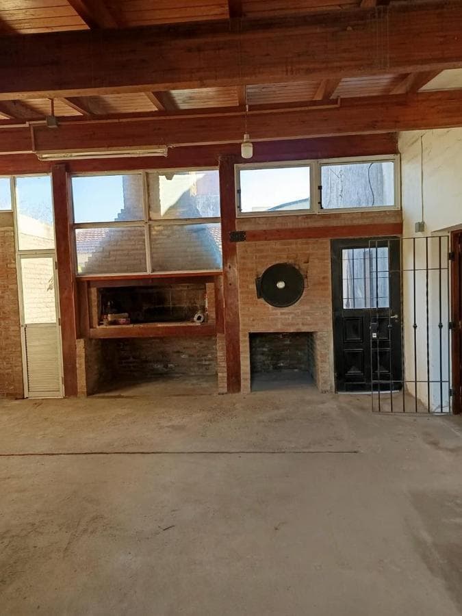 HOUSE FOR SALE IN JESUS MARIA