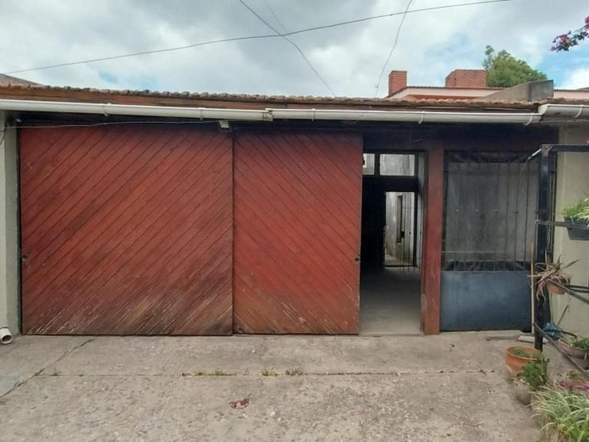 HOUSE FOR SALE IN JESUS MARIA
