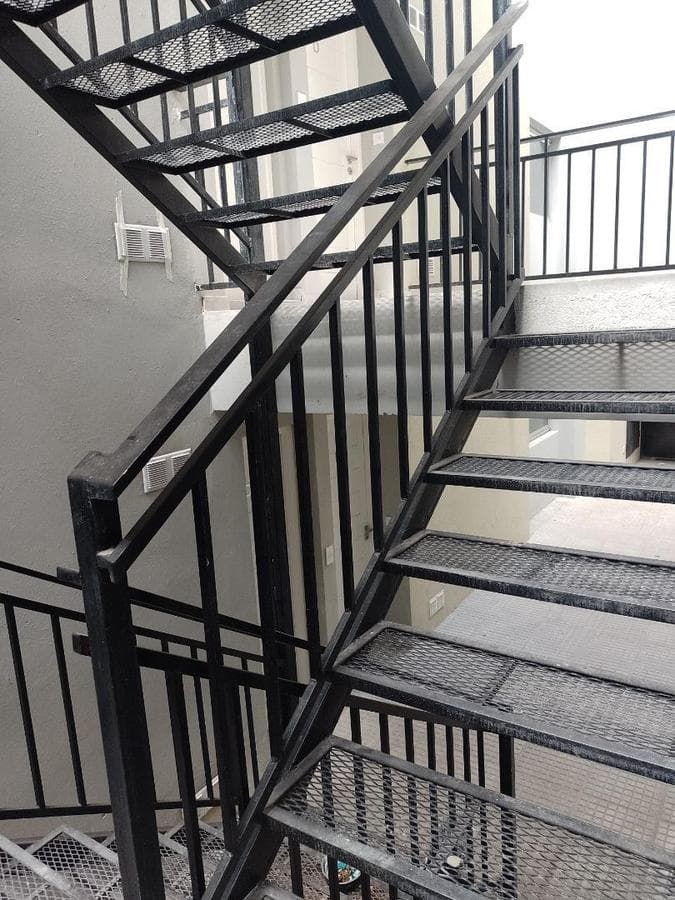 APARTMENT IN THE GENERAL PAZ NEIGHBORHOOD: 1-Bedroom with Balcony