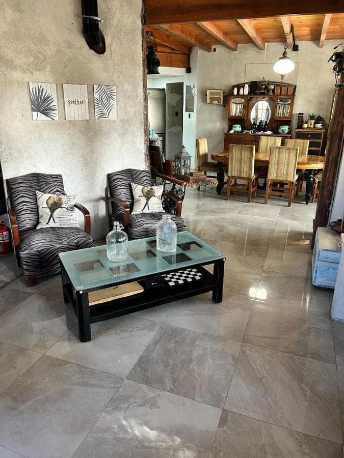 HOUSE FOR RENT JUST A FEW METERS FROM THE RIVER