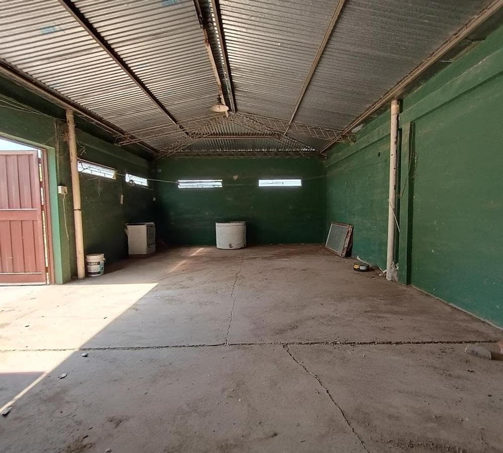 HOUSE FOR SALE on 1 ha of land with a shed - SALSIPUEDES
