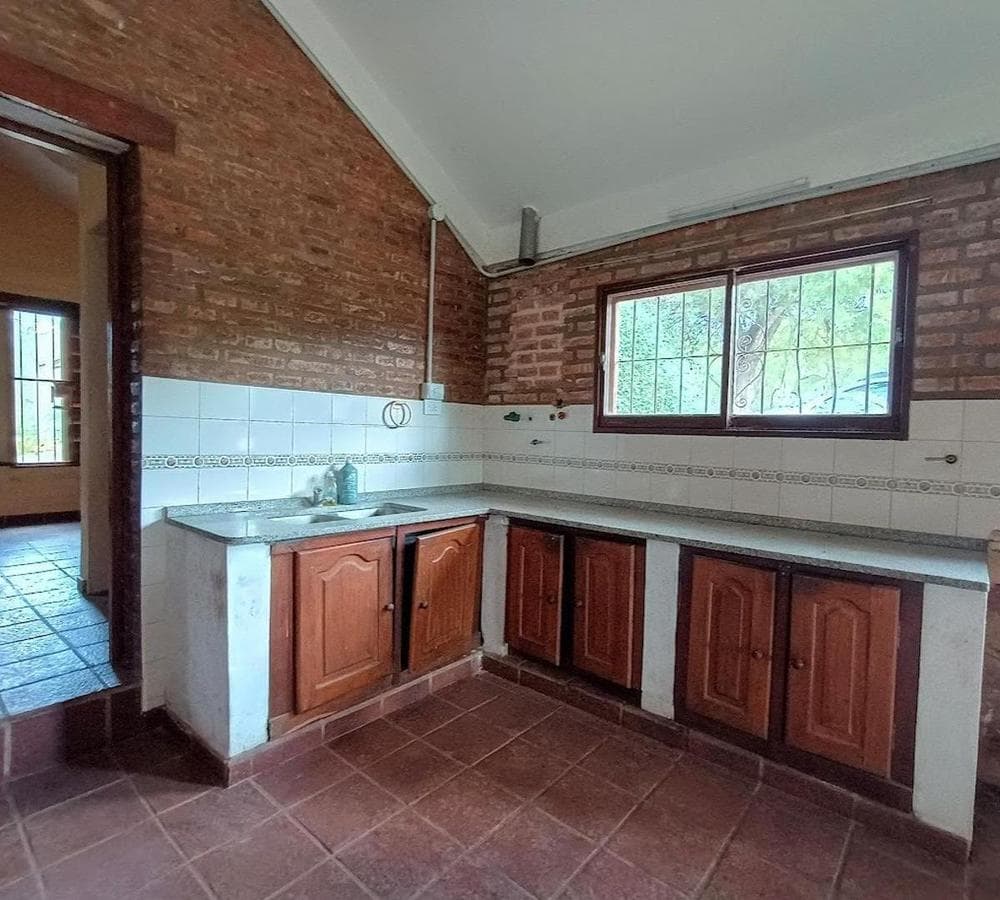 HOUSE FOR SALE on 1 ha of land with a shed - SALSIPUEDES