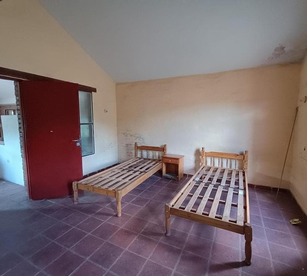 HOUSE FOR SALE on 1 ha of land with a shed - SALSIPUEDES