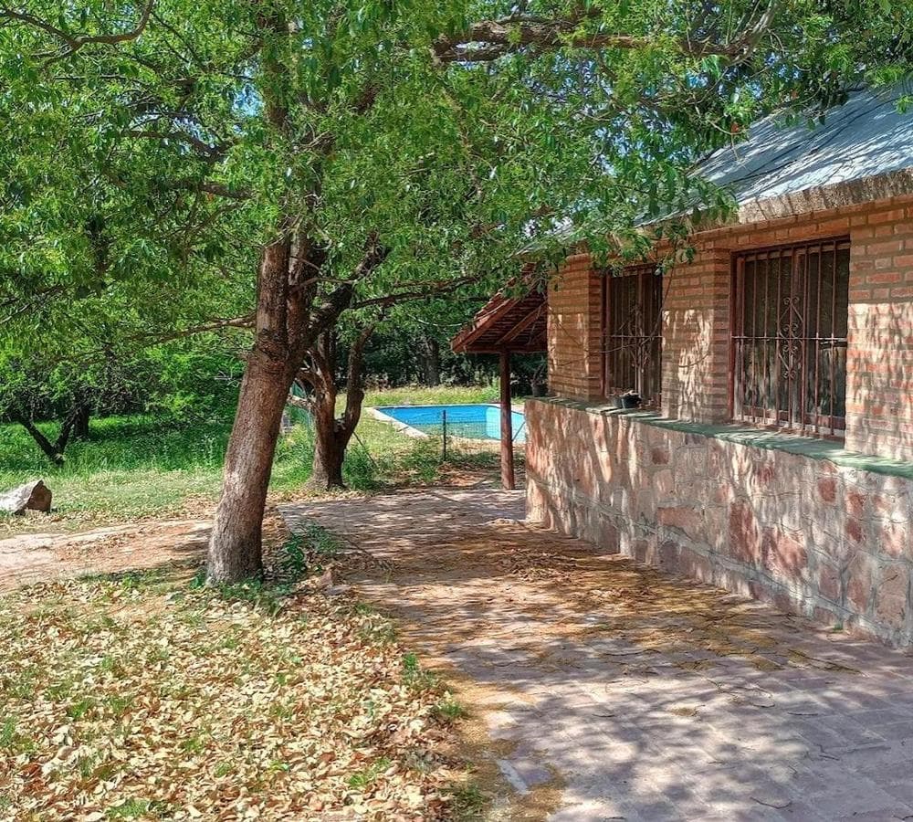 HOUSE FOR SALE on 1 ha of land with a shed - SALSIPUEDES