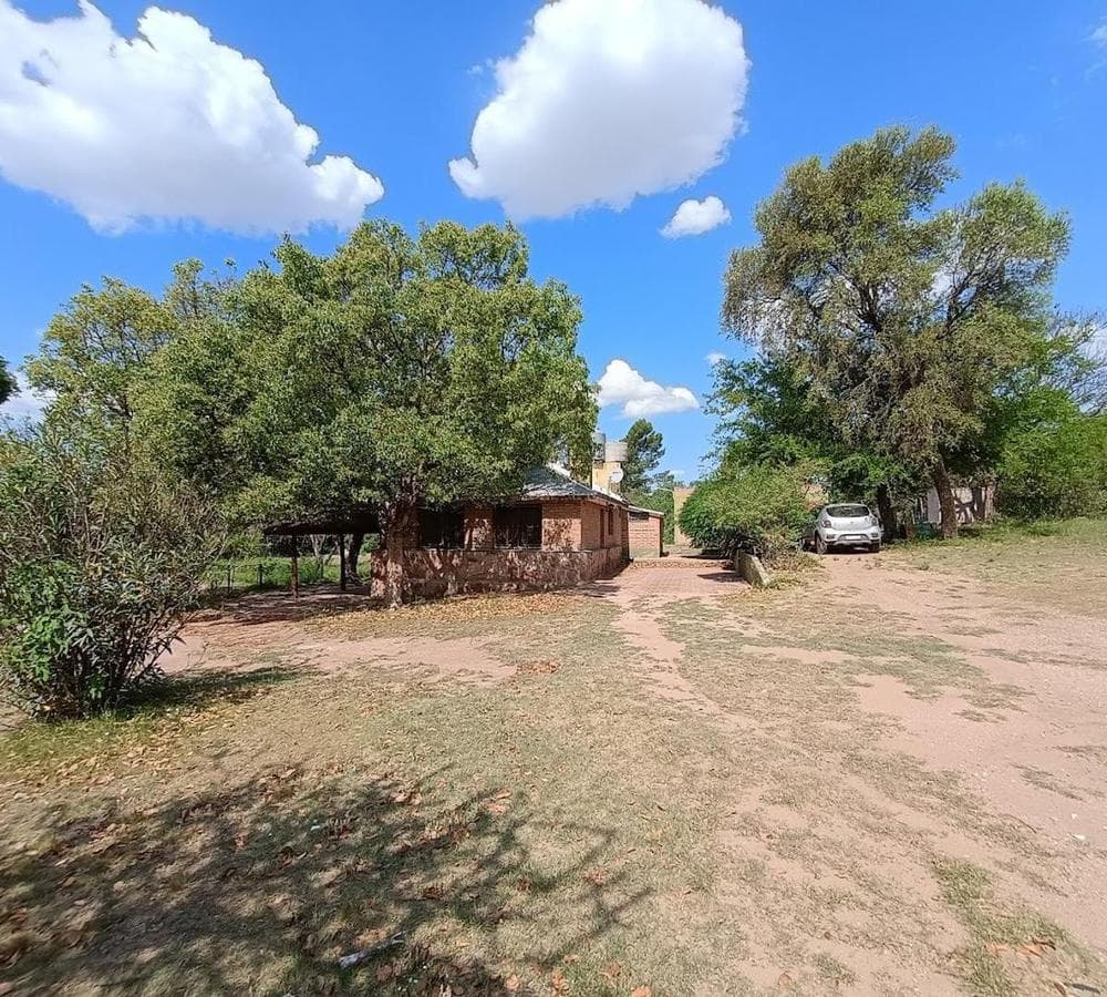 HOUSE FOR SALE on 1 ha of land with a shed - SALSIPUEDES