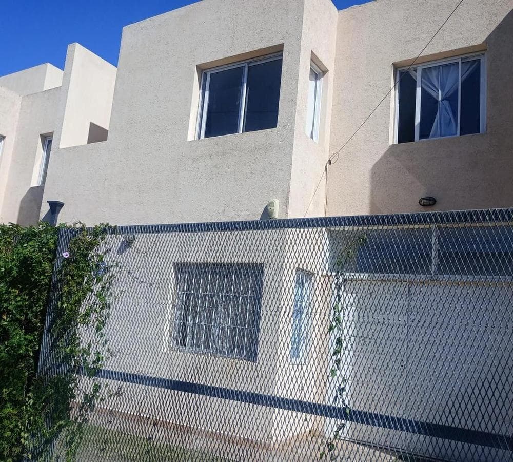 DUPLEX FOR SALE, GREAT OPPORTUNITY! SAN DANIEL NEIGHBORHOOD