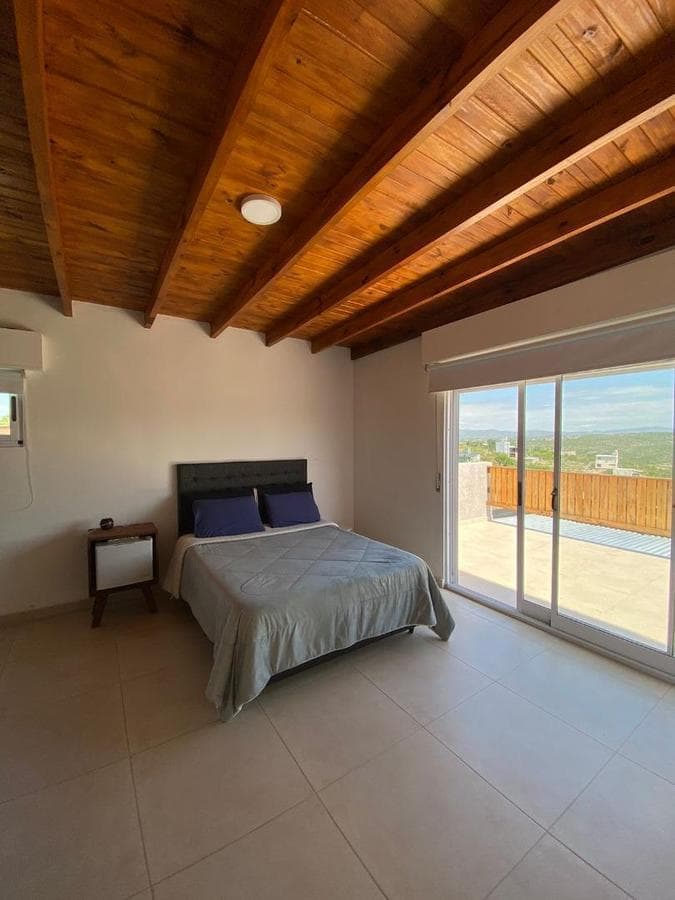 3-BEDROOM HOUSE FOR SALE WITH SWIMMING POOL AND JACUZZI IN ESTANCIA VIEJA