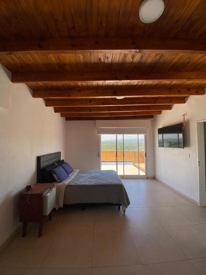 3-BEDROOM HOUSE FOR SALE WITH SWIMMING POOL AND JACUZZI IN ESTANCIA VIEJA