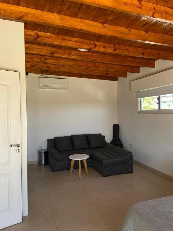 3-BEDROOM HOUSE FOR SALE WITH SWIMMING POOL AND JACUZZI IN ESTANCIA VIEJA