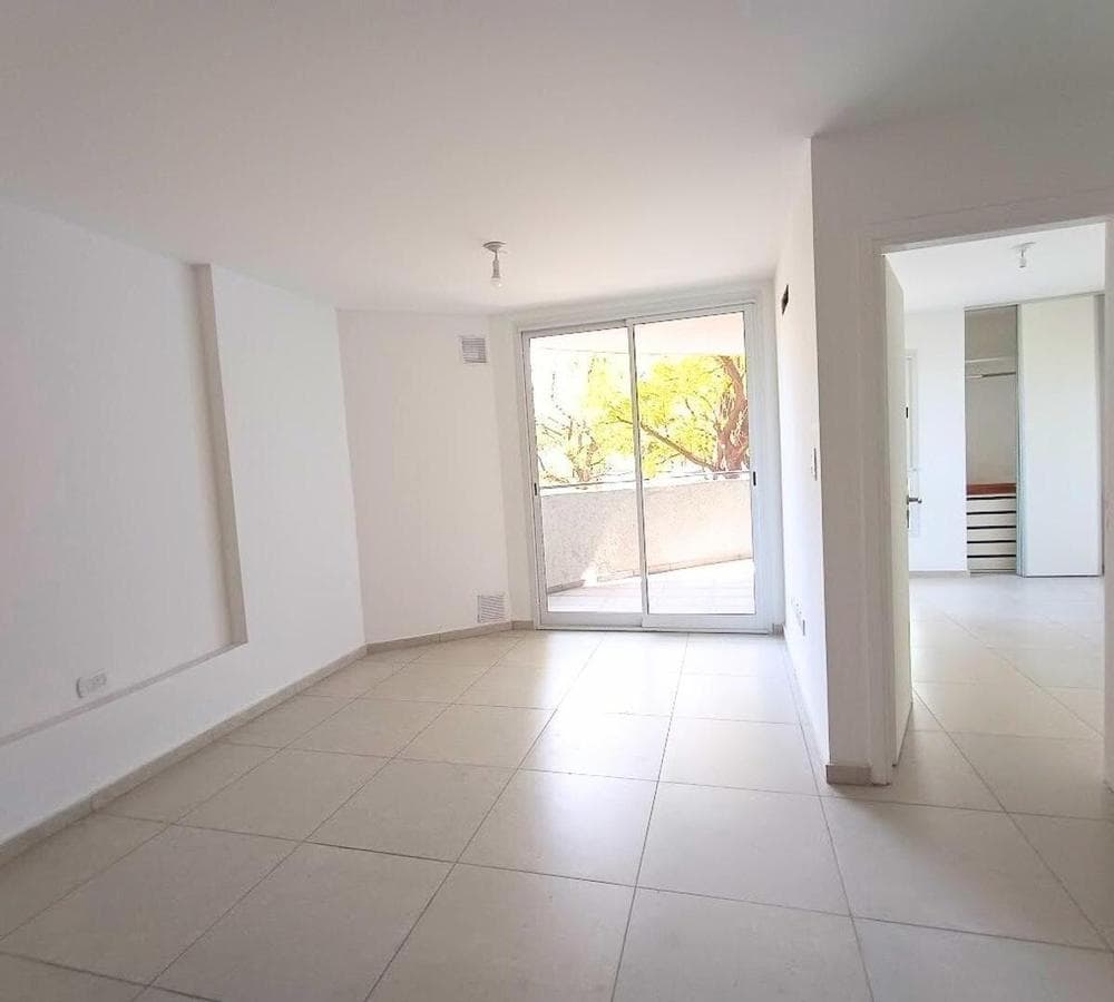 APARTMENT FOR SALE 1 bedroom with a balcony, TORRE ELADIA
