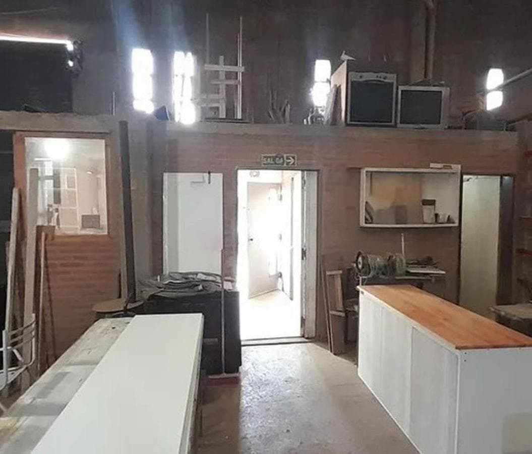 SANTA ISABEL WAREHOUSE FOR SALE