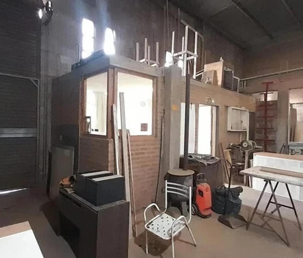 SANTA ISABEL WAREHOUSE FOR SALE