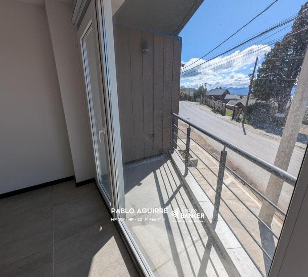Brand-new 2-room apartment with a view