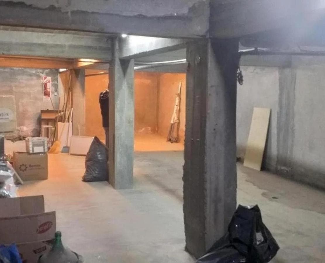 Storage unit in an excellent location