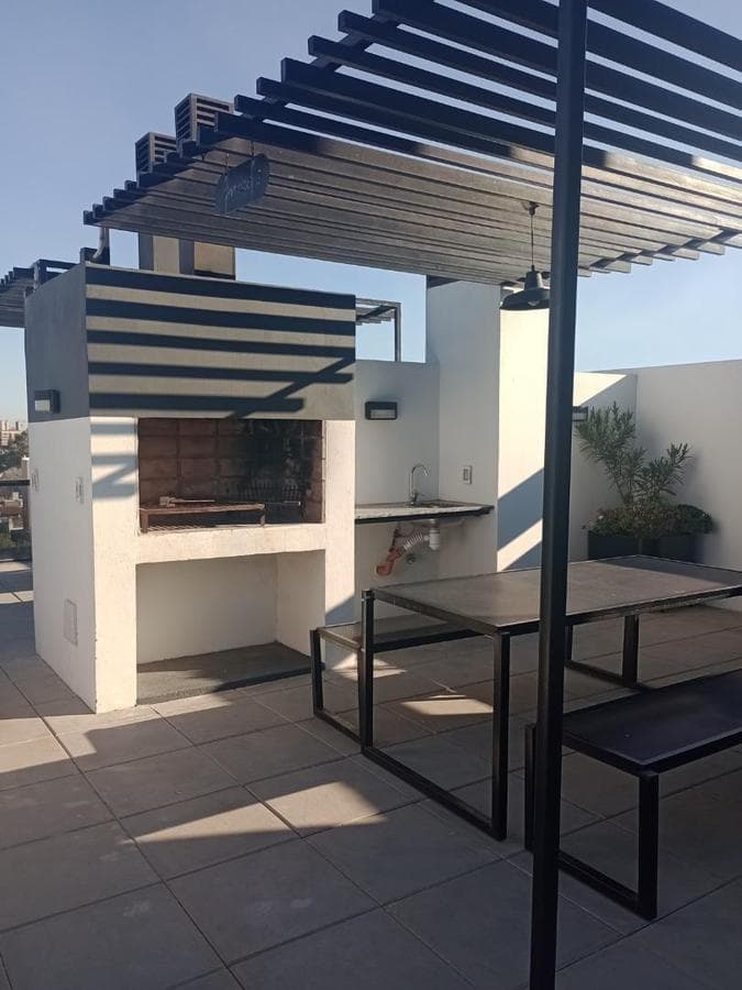 2-Bedroom, 2-Bathroom Apartment in Cofico with Amenities