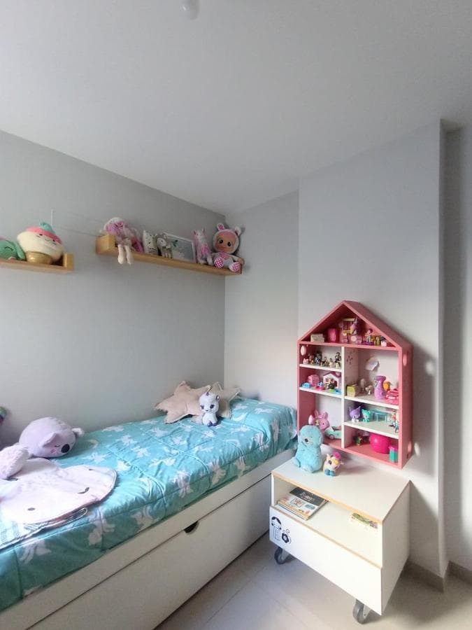 2-Bedroom, 2-Bathroom Apartment in Cofico with Amenities