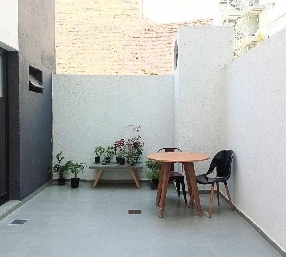 2-Bedroom, 2-Bathroom Apartment in Cofico with Amenities