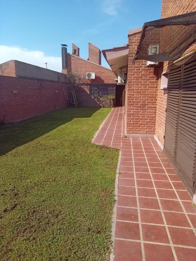 HOUSE FOR SALE IN COSQUIN—IDEAL LOCATION