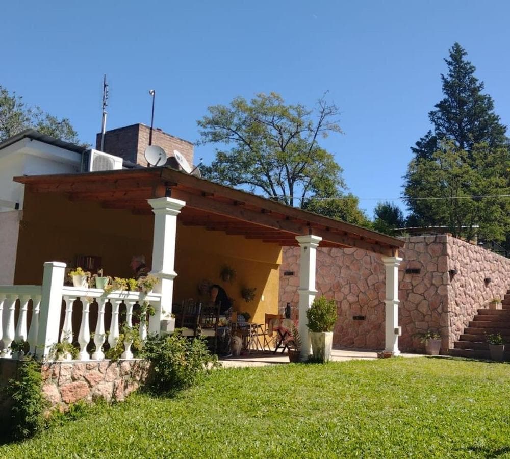 HOUSE AND CABINS FOR SALE IN ICHO CRUZ