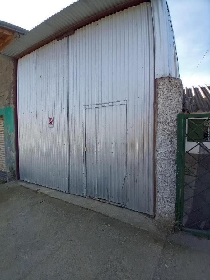 3-room house + shed and spacious backyard