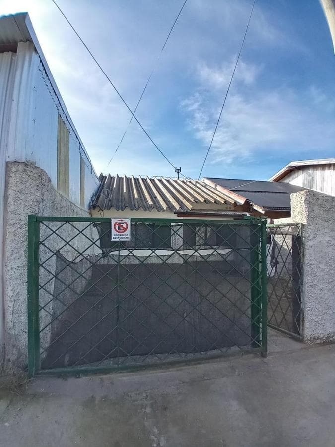 3-room house + shed and spacious backyard