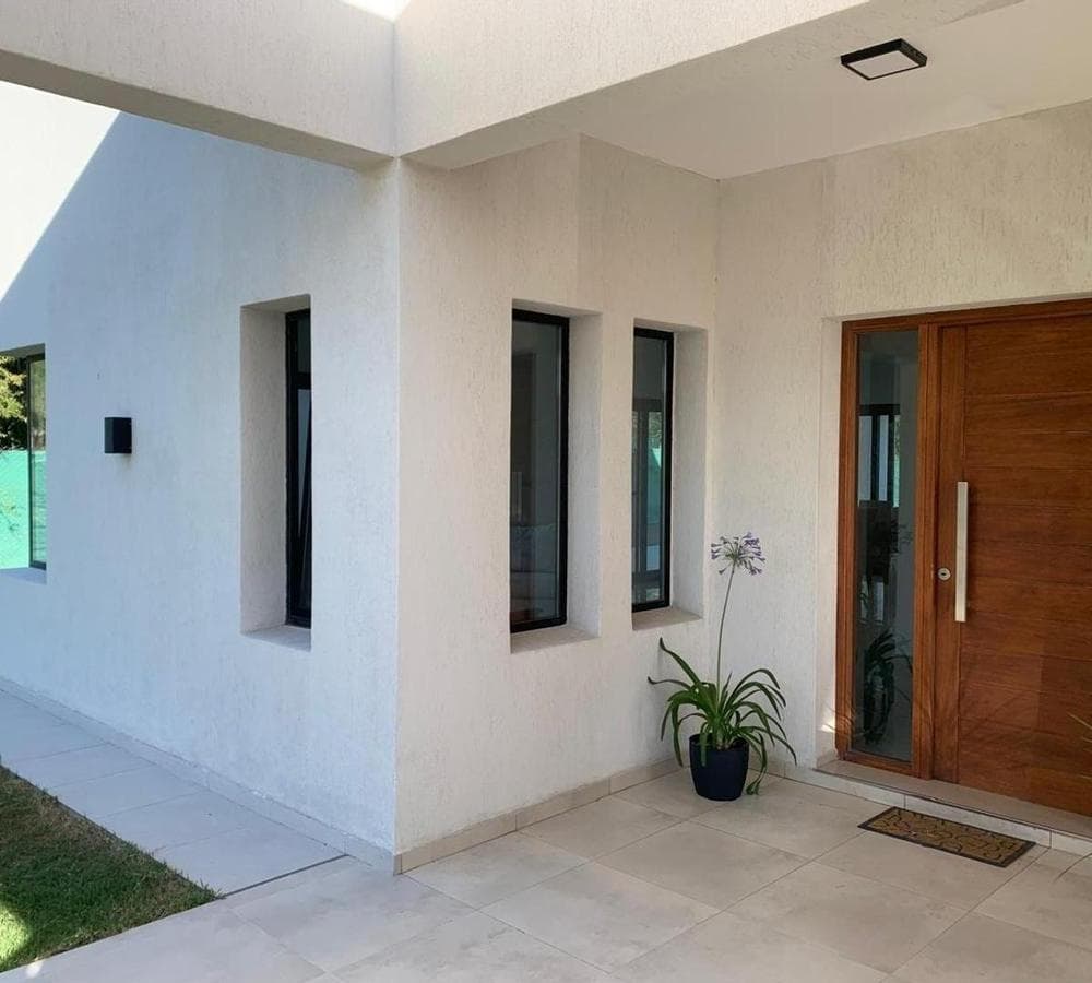4-BEDROOM HOUSE IN LOS QUEBRACHOS COUNTRY GOLF, SAN LUIS