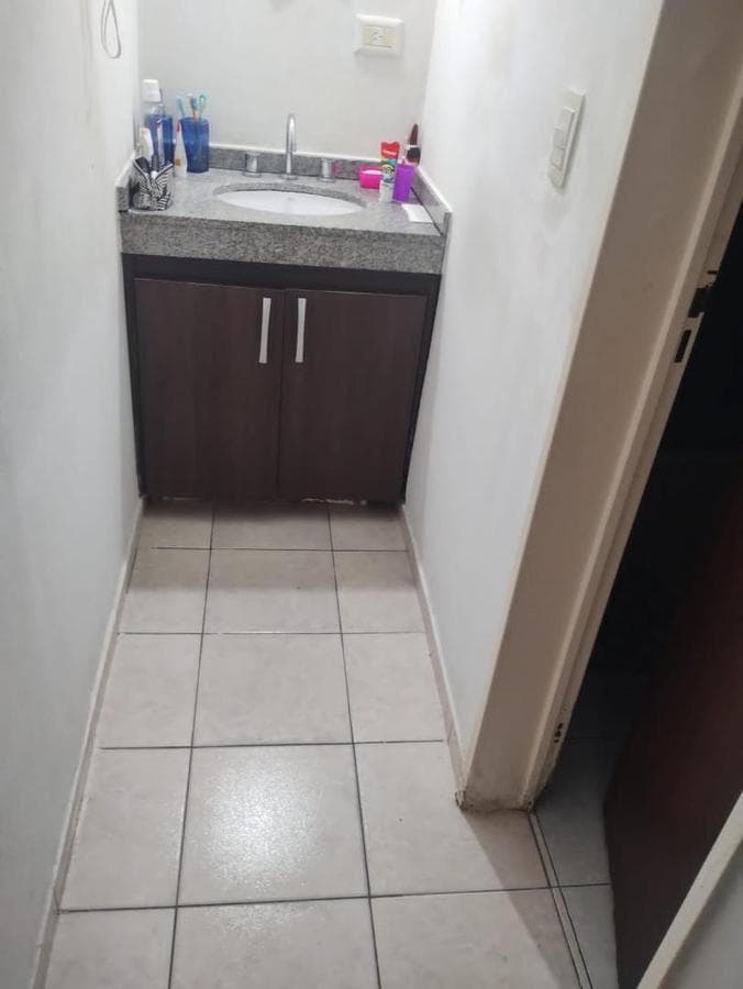 APARTMENT FOR SALE IN THE ARGUELLO NEIGHBORHOOD