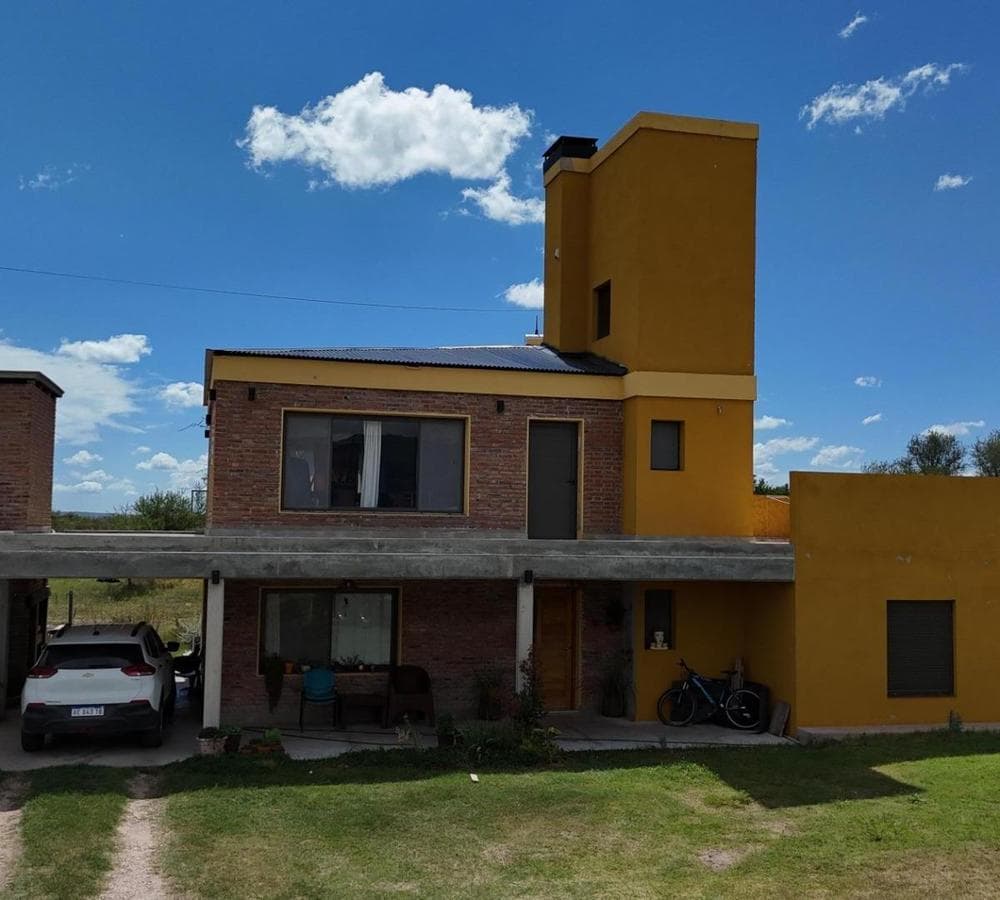 3-Bedroom House for Sale in Mina Clavero, Córdoba