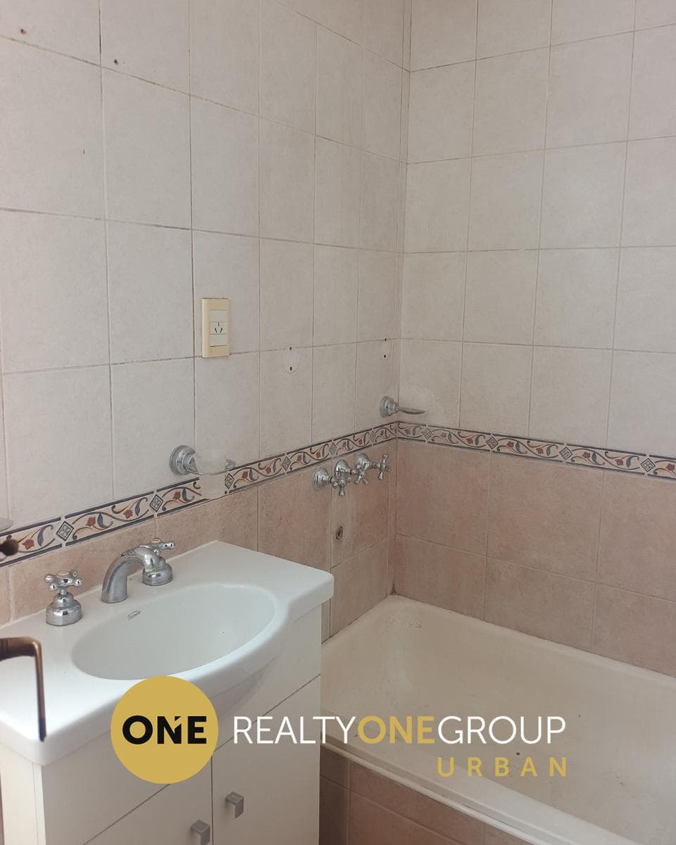 4-Bedroom House in Barrio Norte | Garage, Office, and Terrace | La Plata