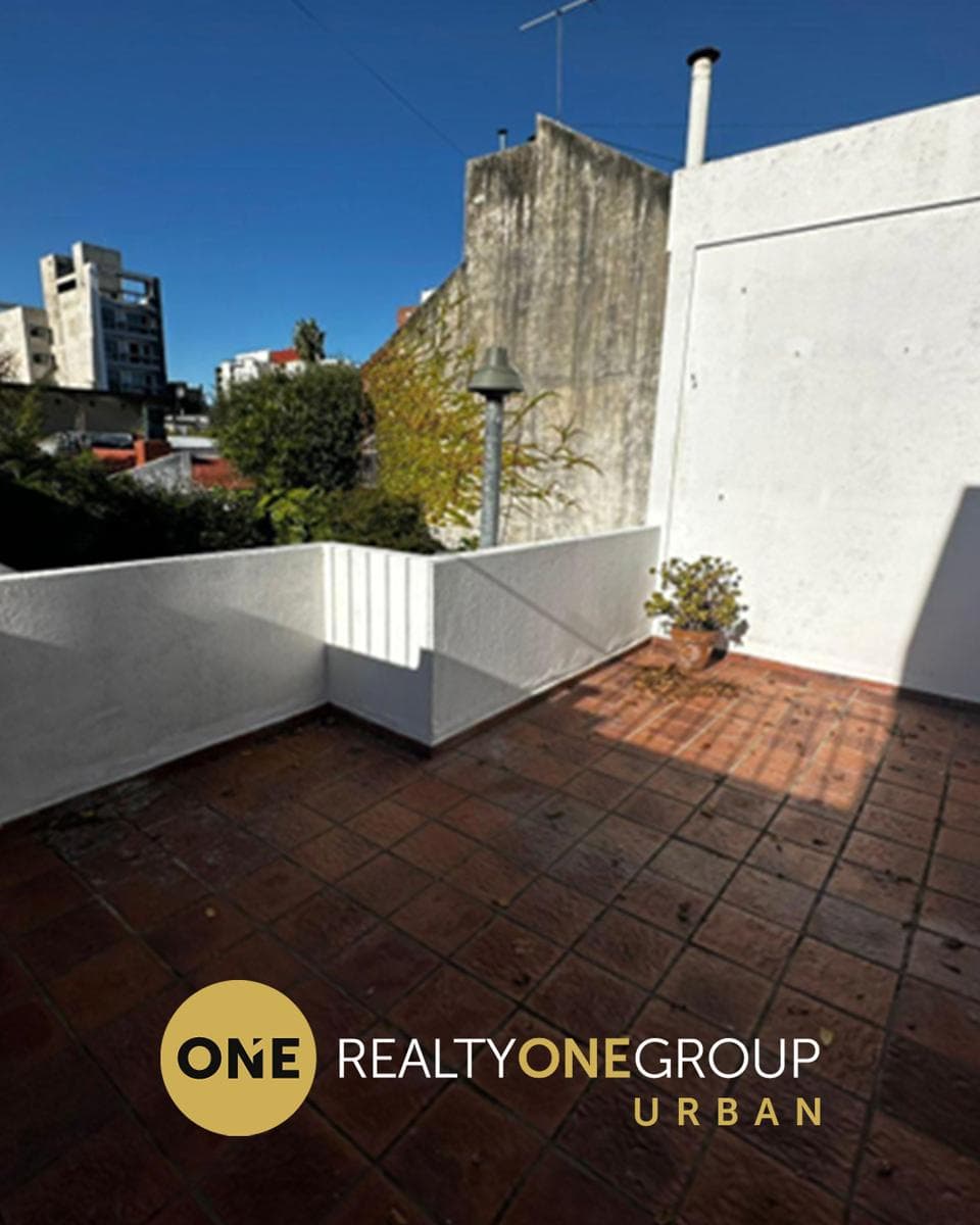 4-Bedroom House in Barrio Norte | Garage, Office, and Terrace | La Plata
