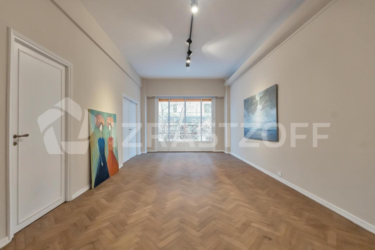 Apartment for sale in Retiro. Rationalist-style, 2 bedrooms with en-suite bathrooms