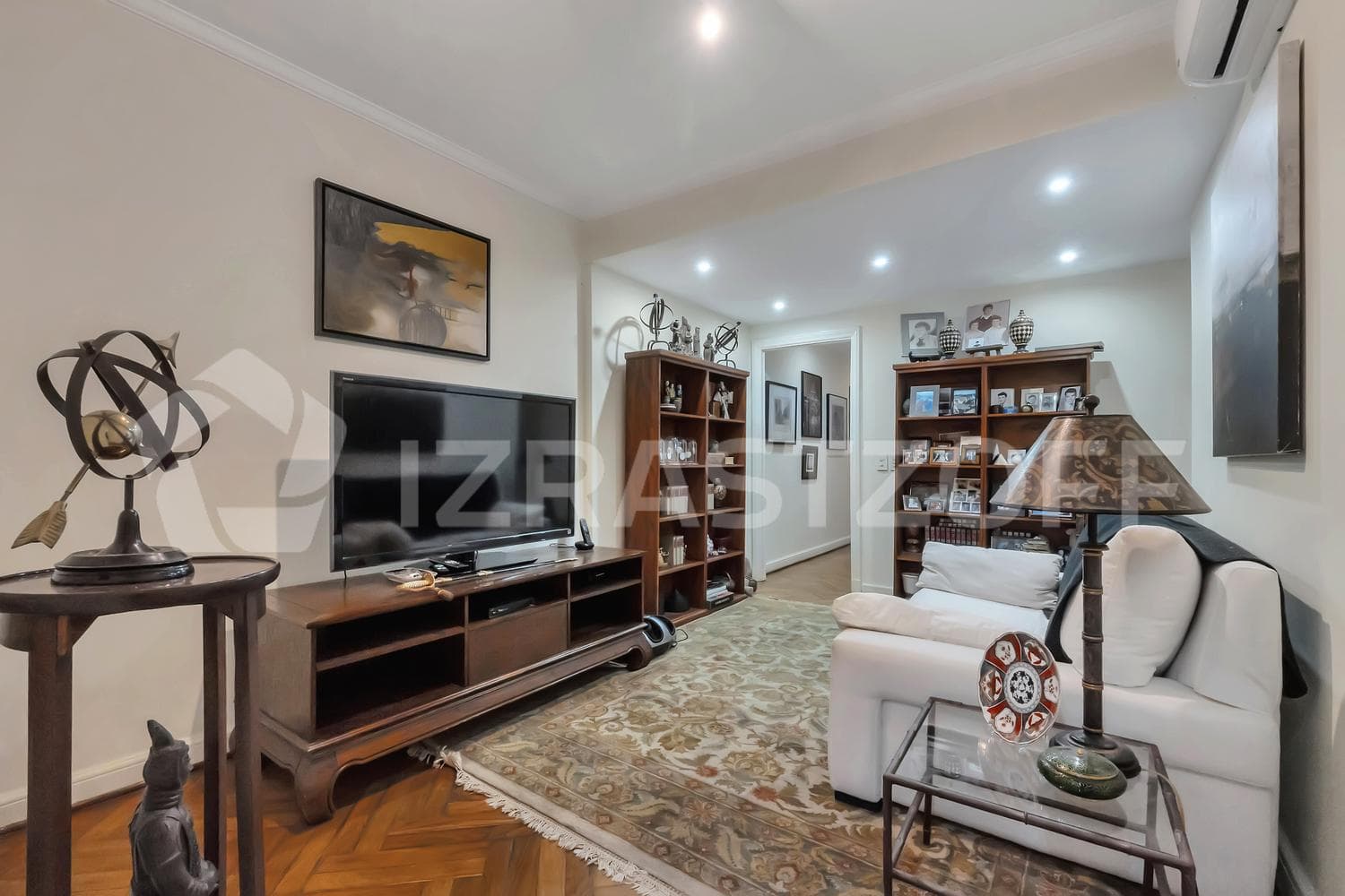 Apartment for sale in Recoleta. French-style, renovated, 3 bedrooms