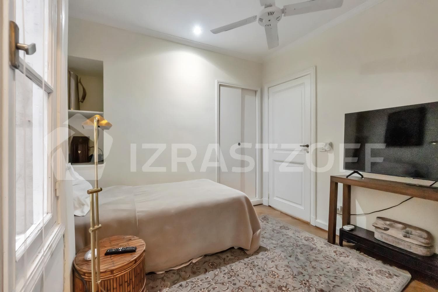 Apartment for sale in Recoleta. French-style, renovated, 3 bedrooms