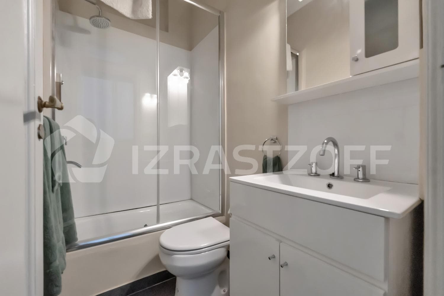 Apartment for sale in Recoleta. French-style, renovated, 3 bedrooms